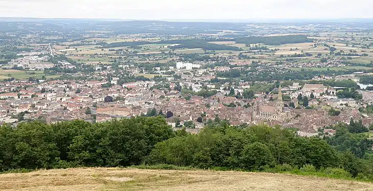 Panorama sur la ville d'Autun depuis la Croix de la Libération.