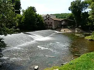 L'Auvézère au barrage de Marqueyssac, à Saint-Pantaly-d'Ans.