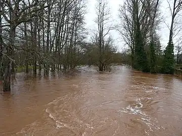 IdemLe même lieu lors des crues de février 2016.