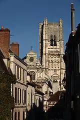 Vue depuis le haut de la rue du Pont