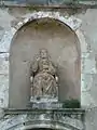 la statue de Saint-Pierre sur la façade