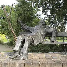 Statue de Lőrinc Szabó à Miskolc.