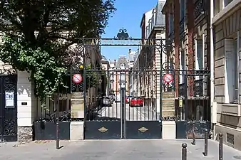 Entrée au niveau du 12 rue de la Pompe.