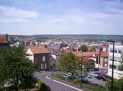 Vue générale de la ville depuis l'avenue de Franche-Comté.