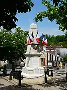 Le monument aux morts.