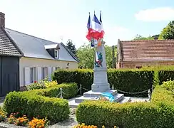 Le monument aux morts.