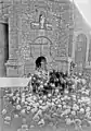 La bénédiction des chevaux sous la statue de saint Cornély lors du pardon de 1924 1