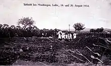 Bénédiction des fosses communes par l'archiprêtre Brech et le curé de Riche le 25 août 1914.