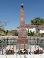 Le monument aux morts.