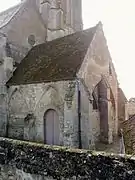 Porche du XIVe siècle, vue depuis le nord-ouest.