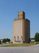 Un silo.