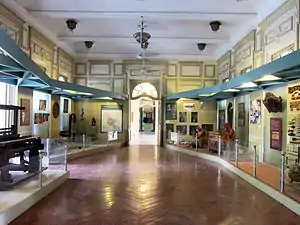 Une salle d'exposition (2014)