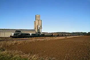 Une rame céréalière de Provins près de Beauchery-Saint-Martin