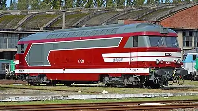 BB 67611 avec la livrée Capitole à Longueau.