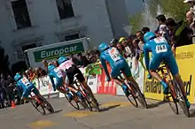 Photographie présentant l'équipe Bbox dans le contre-la-montre par équipes du Tour de Romandie.