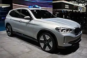 Concept BMW iX3 au Mondial de l'Automobile de Paris 2018.