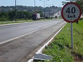 Section urbaine de la BR-153 à Araguaína, Tocantins.