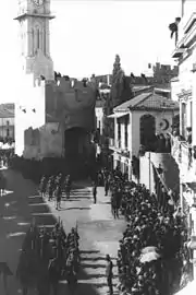 Parade de l'infanterie britannique sous la porte de Jaffa, Jérusalem, 11 décembre 1917