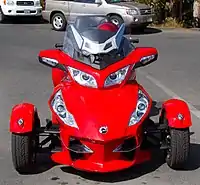 Focalisationou stratégie de nicheLe tricycle à moteur (trike)ici un Can-Am Spyder de BRP.