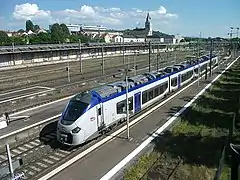 Un Régiolis quittant la gare