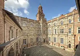 L'hôtel d'Assézat à Toulouse (1555-1556).