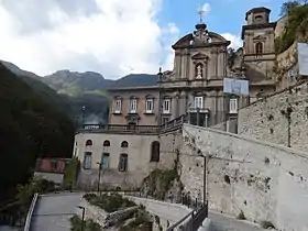 L'abbaye de la Très-Sainte-Trinité de Cava de' Tirreni