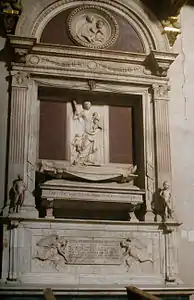 Le tombeau du marquis Ugo de Toscane, par Mino da Fiesole.
