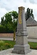 Le monument aux morts.