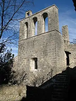 L'église Notre-Dame XIe et XIIIe siècles.