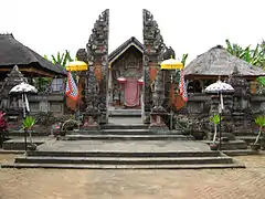 Temple hindouiste traditionnel au nord de Denpasar (Bali).