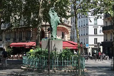 Même statue, photo de 2018.