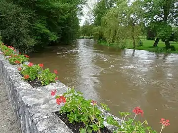 Le Bandiat au bourg de Feuillade.