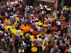 La section des fleuristes du K. R. city market, au sud de la ville.