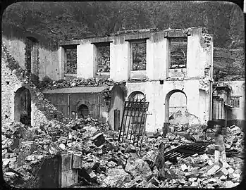 Ruines de la Banque de la Martinique.