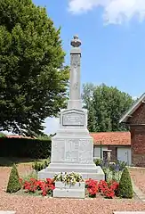 Le monument aux Morts.