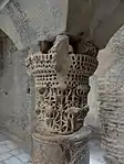 Un chapiteau de l'ère du califat, l'un des nombreux chapiteaux plus anciens réutilisés dans cette partie des thermes