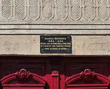 Plaque commémorative du passage de Georges Bernanos.