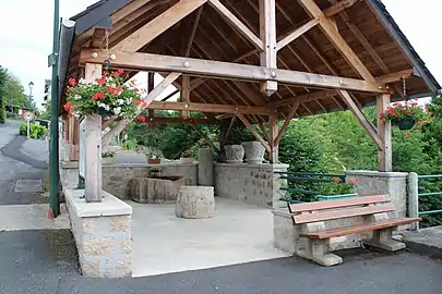 Ancien lavoir recyclé en mini-musée.