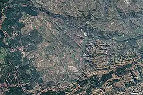 Image satellite des montagnes.