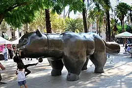 Sculpture moderne à Barcelone.