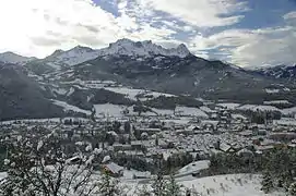 Paysage montagneux en hiver à Barcelonnette.