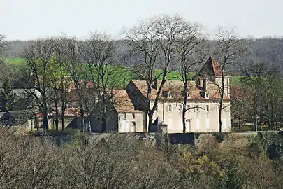 Le château sur sa colline.