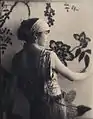 Adolf de Meyer : Portrait de femme (entre 1920 et 1930)