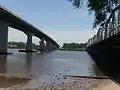 Les deux ponts sur le fleuve  Santa Lucía entre Ciudad del Plata  et Santiago  Velesquez.