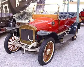 Une automobile Barréde 1912.