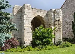 Vestiges du clocher de l'ancienne église Notre-Dame à Rungis