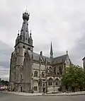 L'ensemble de la basilique Notre-Dame, ancienne collégiale Saint-Materne à l'exception de l'orgue (partie instrumentale et buffet)