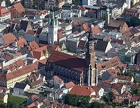 Vue aérienne de la basilique.