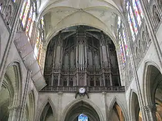 Les grandes orgues de la basilique.
