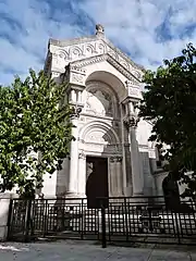 La façade Basilique Saint-Martin de Tours, construite sous l4épiscopat de Brice, au début du Ve siècle.